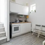 La Julienne Ac By Dimorra Konukevi Napoli