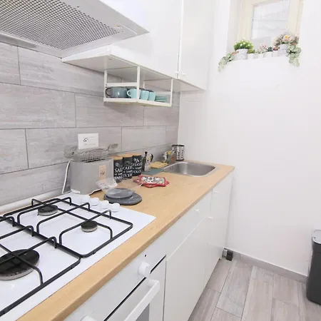 La Julienne Ac By Dimorra 3* Neapel